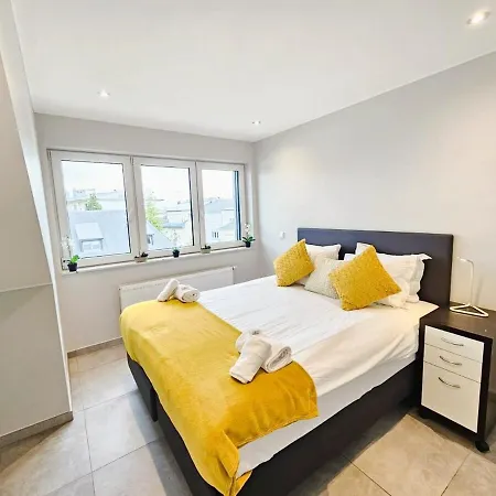 公寓 Refined 2 Bedroom With Parking