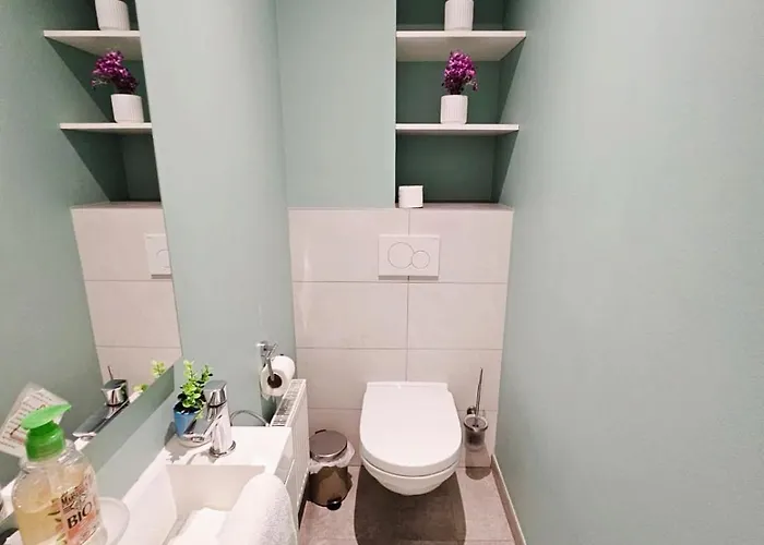 Refined 2 Bedroom With Parking Lägenhet